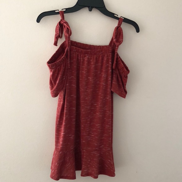a.n.a Womens Straight Neck Sleeveless Knit Blouse - Picture 2 of 4